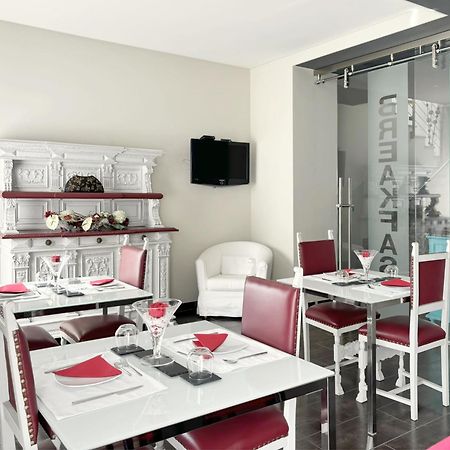 Pepe'S Home B&B Nichelino Bagian luar foto