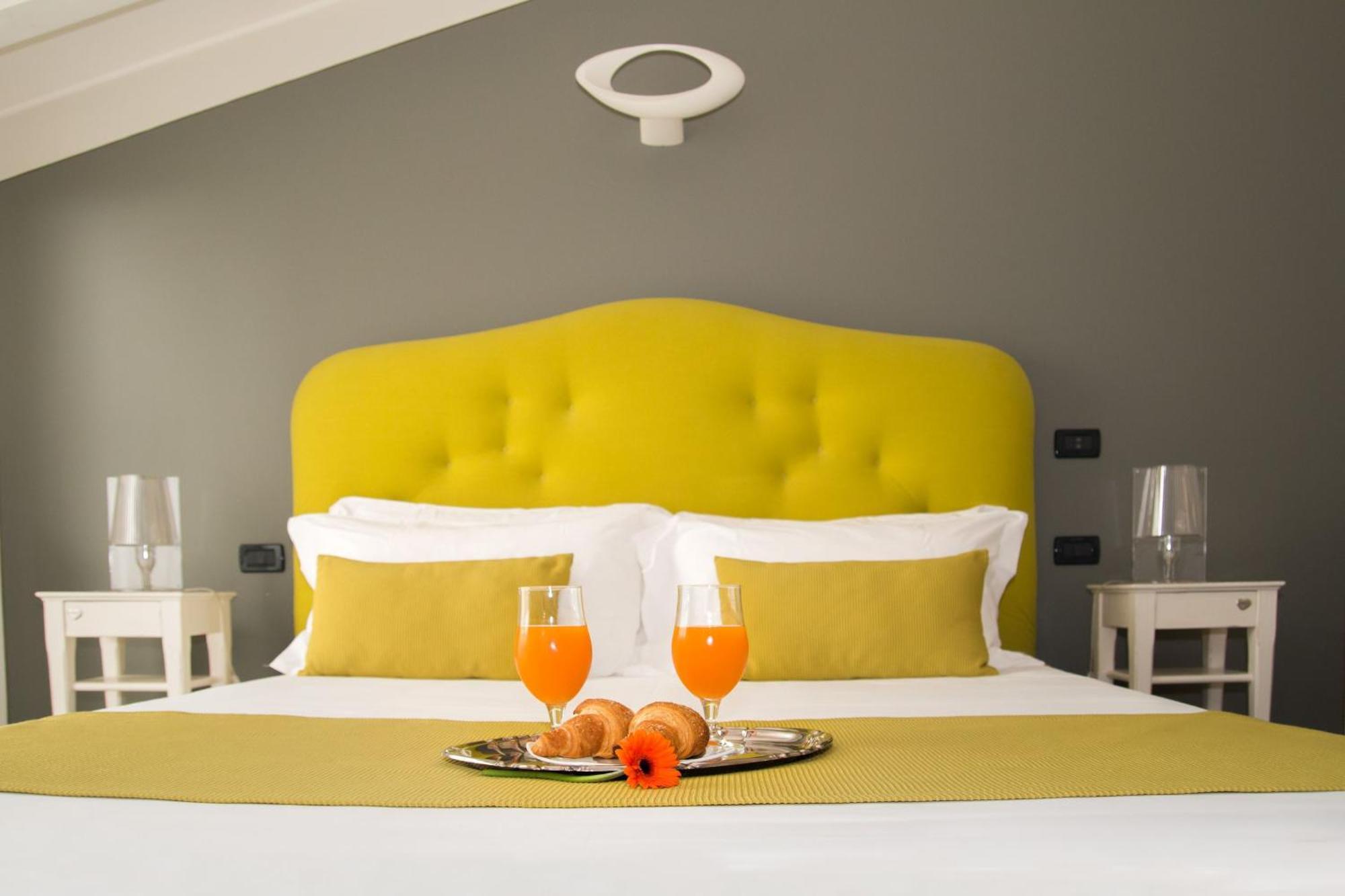 Pepe'S Home B&B Nichelino Bagian luar foto
